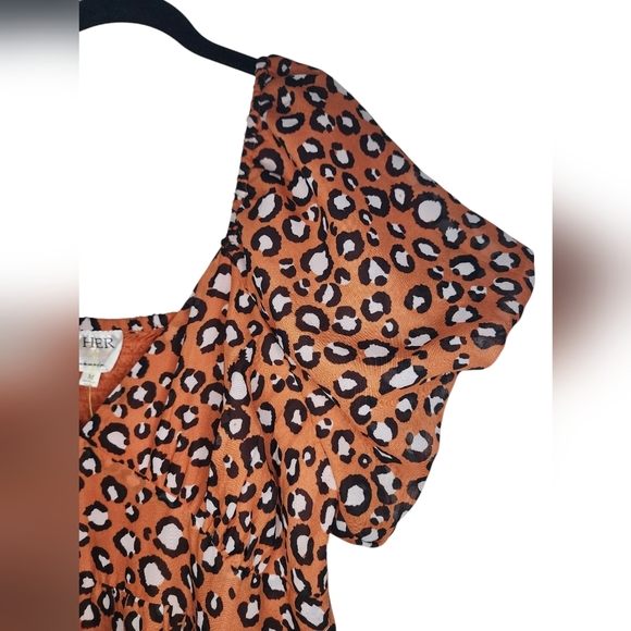HER DESTINY orange/leopard tiered midi dress, puff sleeves, v-neck, size M - Picture 3 of 9